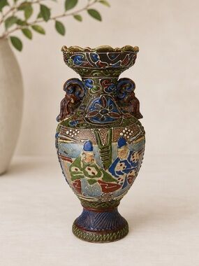 Vintage Japanese Moriage Satsuma 1920's Earthenware Vase